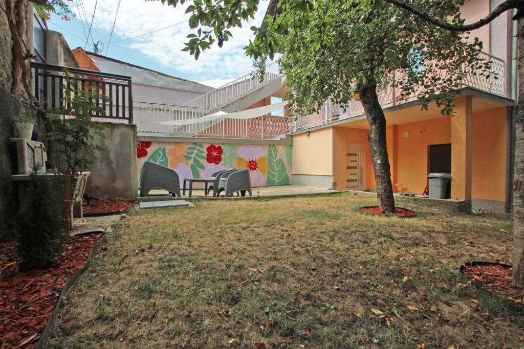 Morich Apartment In The Heart Of Old Town With Garden Sarajewo Zewnętrze zdjęcie